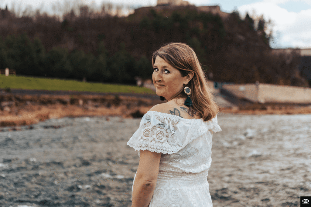 Sesja ciążowa – mroźne momenty wczesnego wiosennego dnia